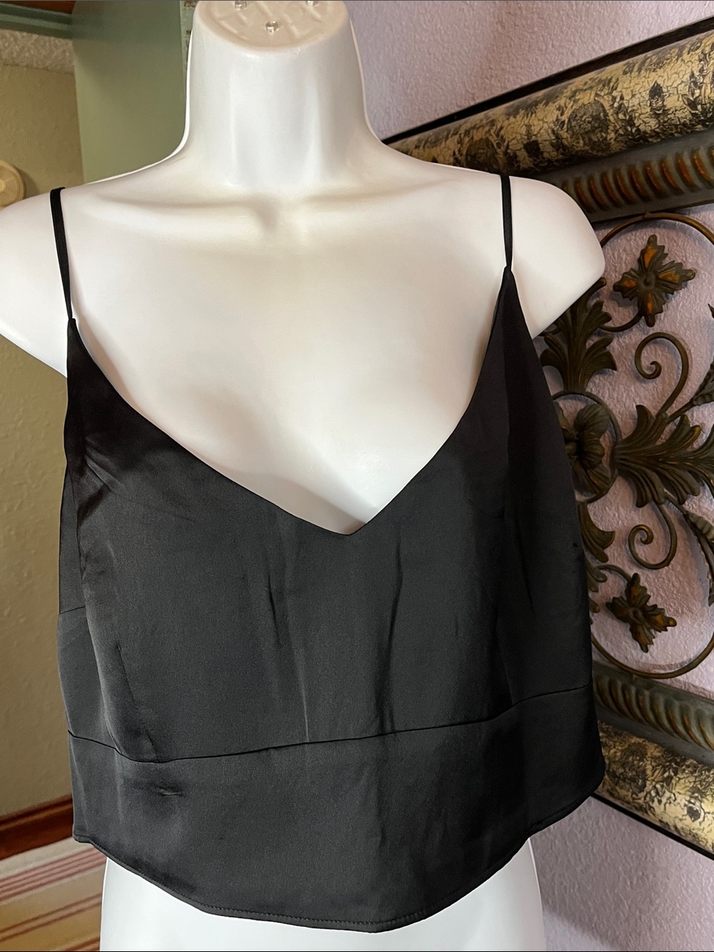 Abercrombie & Fitch  NWT Black Satin V-Neck Spaghetti Strap Cropped Top Sz XL